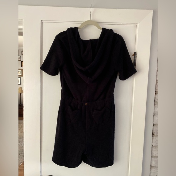 NWT YITTY Pet Me Short Fuzzy Zip Up One Piece Black Size Large - Picture 8 of 14
